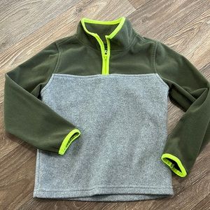 Boys 6 Oshkosh fleece jacket pullover
